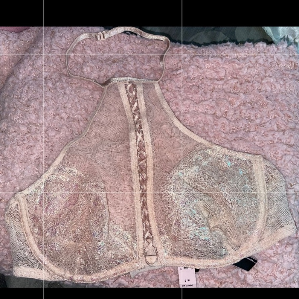 VICTORIA SECRET